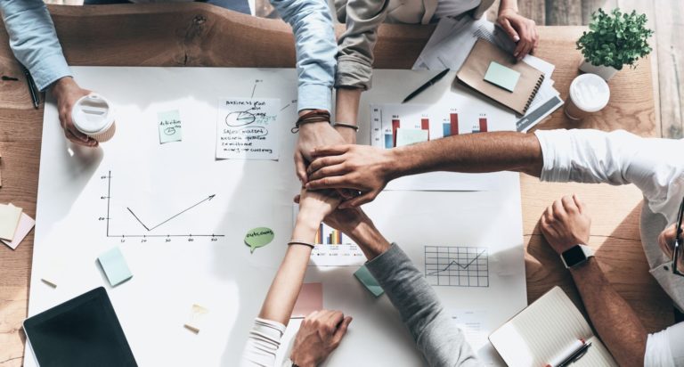 &Eta; &alpha;&gamma;ά&pi;&eta; &sigma;&alpha;&sigmaf; &mu;&alpha;&sigmaf; &alpha;&nu;έ&beta;&alpha;&sigma;&epsilon;!