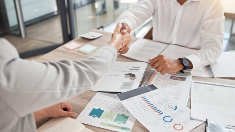 &Omicron;&iota; &sigma;&tau;ό&chi;&omicron;&iota; &mu;&iota;&alpha;&sigmaf; &iota;&sigma;&tau;&omicron;&sigma;&epsilon;&lambda;ί&delta;&alpha;&sigmaf; B2B