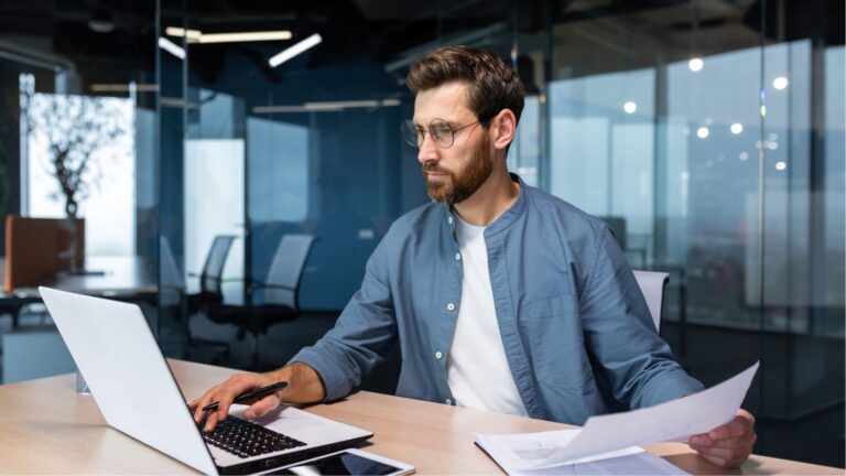 SEO & Ads: &Delta;&epsilon;&nu; &pi;&omicron;&upsilon;&lambda;ά&mu;&epsilon; clicks. &Phi;έ&rho;&nu;&omicron;&upsilon;&mu;&epsilon; &pi;&epsilon;&lambda;ά&tau;&epsilon;&sigmaf;.