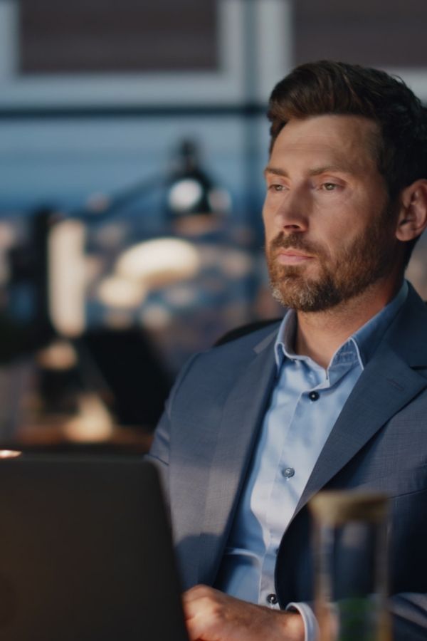 Bluemind: AI SEO και ChatGPT Optimization Yπηρεσίες 4 poioi xreiazontai ai seo kai optimization chatgpt bluemind